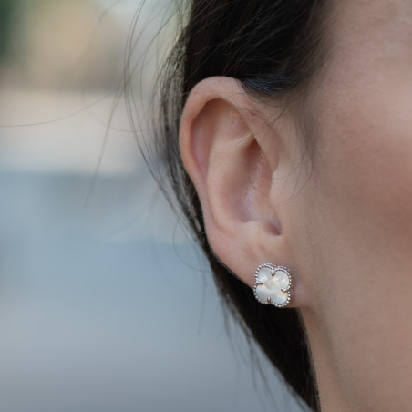 Van Cleef oorbellen zilver parelmoer