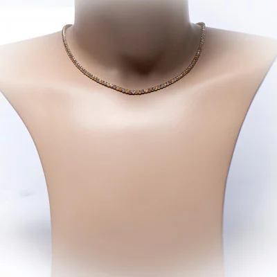 Zilveren ketting gediamateerde balletjes