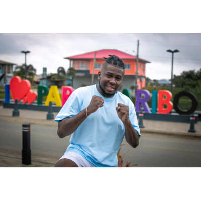 Surinaamse ring rode steen. Surinaamse sieraden. Surinaamse ring.